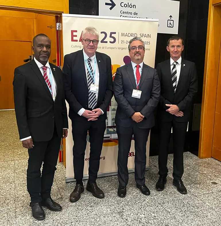 European Association of Urology 2025 Dr. Edgar Beltrán Suárez Madrid, España